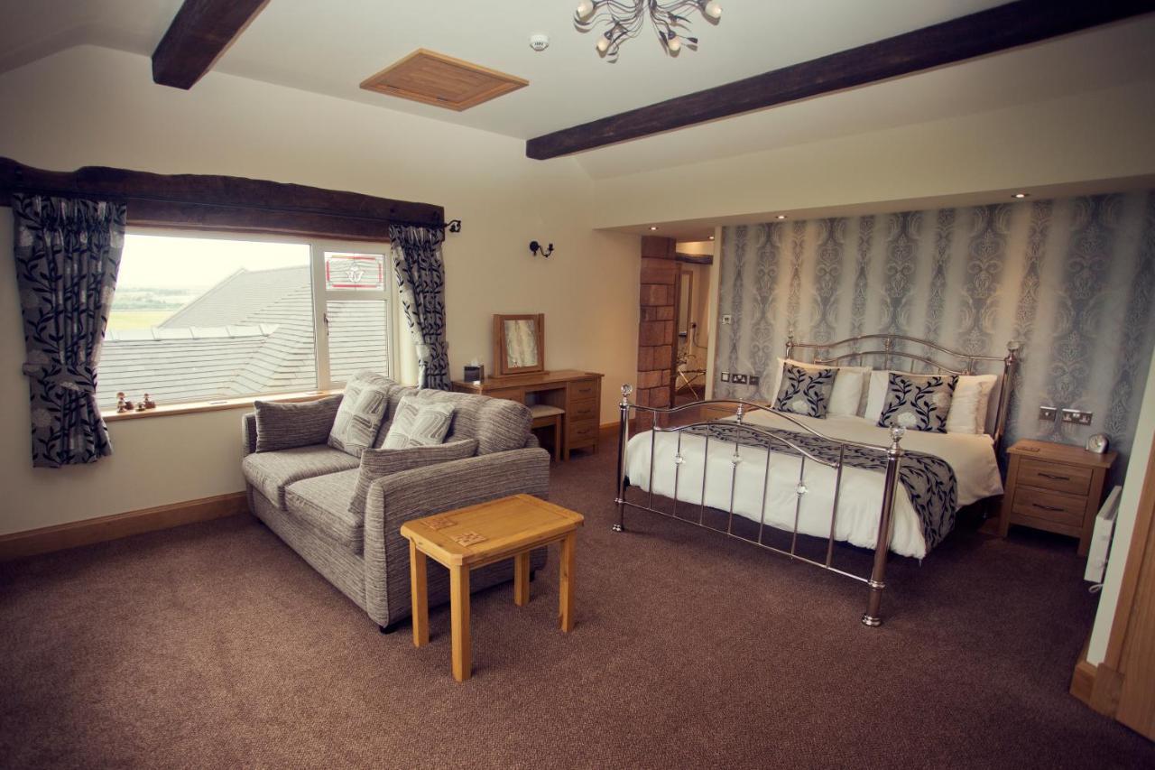 Heaton House Farm Bed & Breakfast Macclesfield Exterior photo