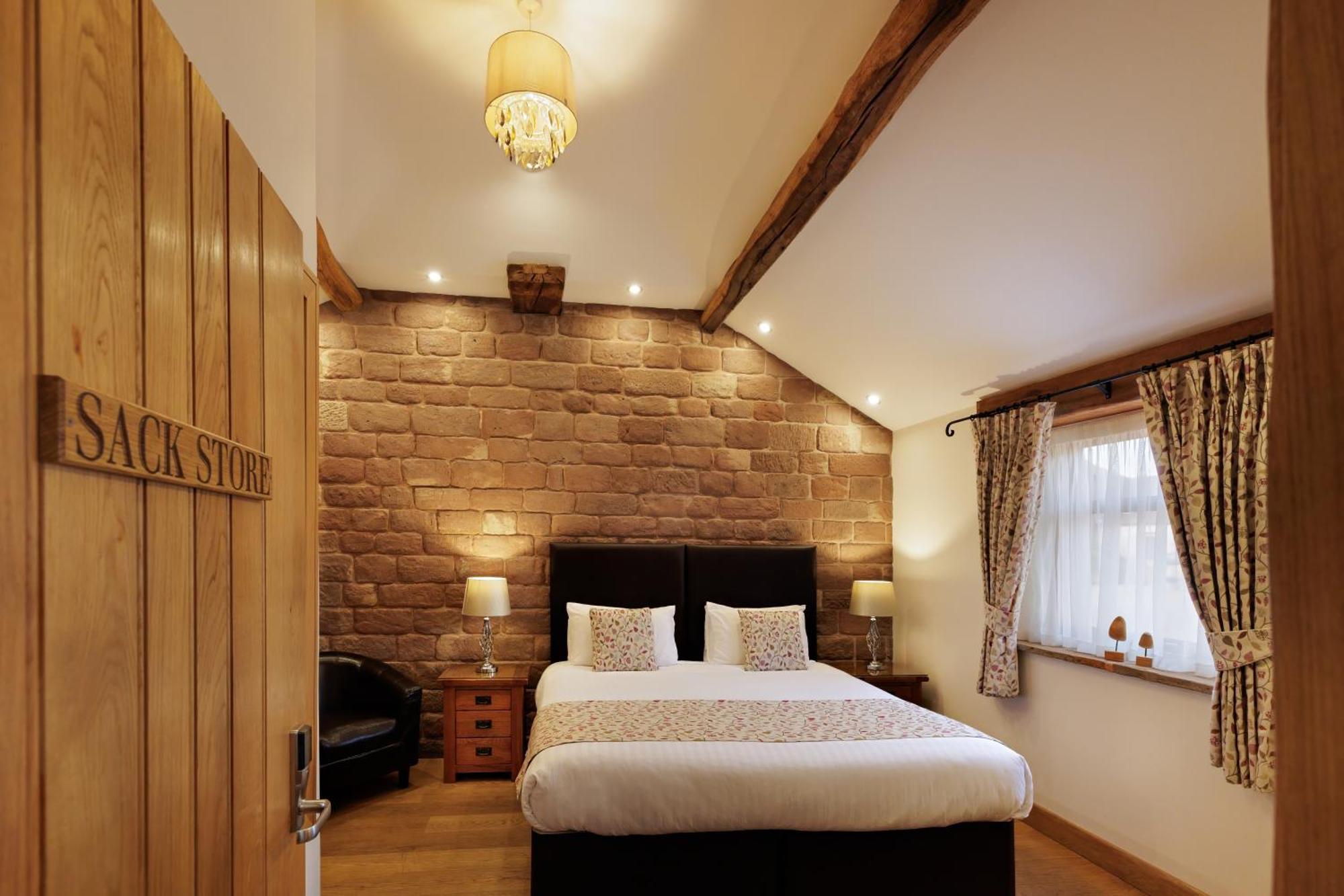 Heaton House Farm Bed & Breakfast Macclesfield Exterior photo
